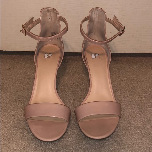 Nude heels - Picture 2 of 4
